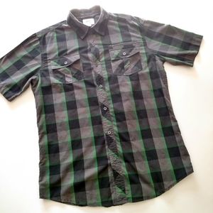 🦏 ECKO UNLTD Button Down Short Sleeved Shirt